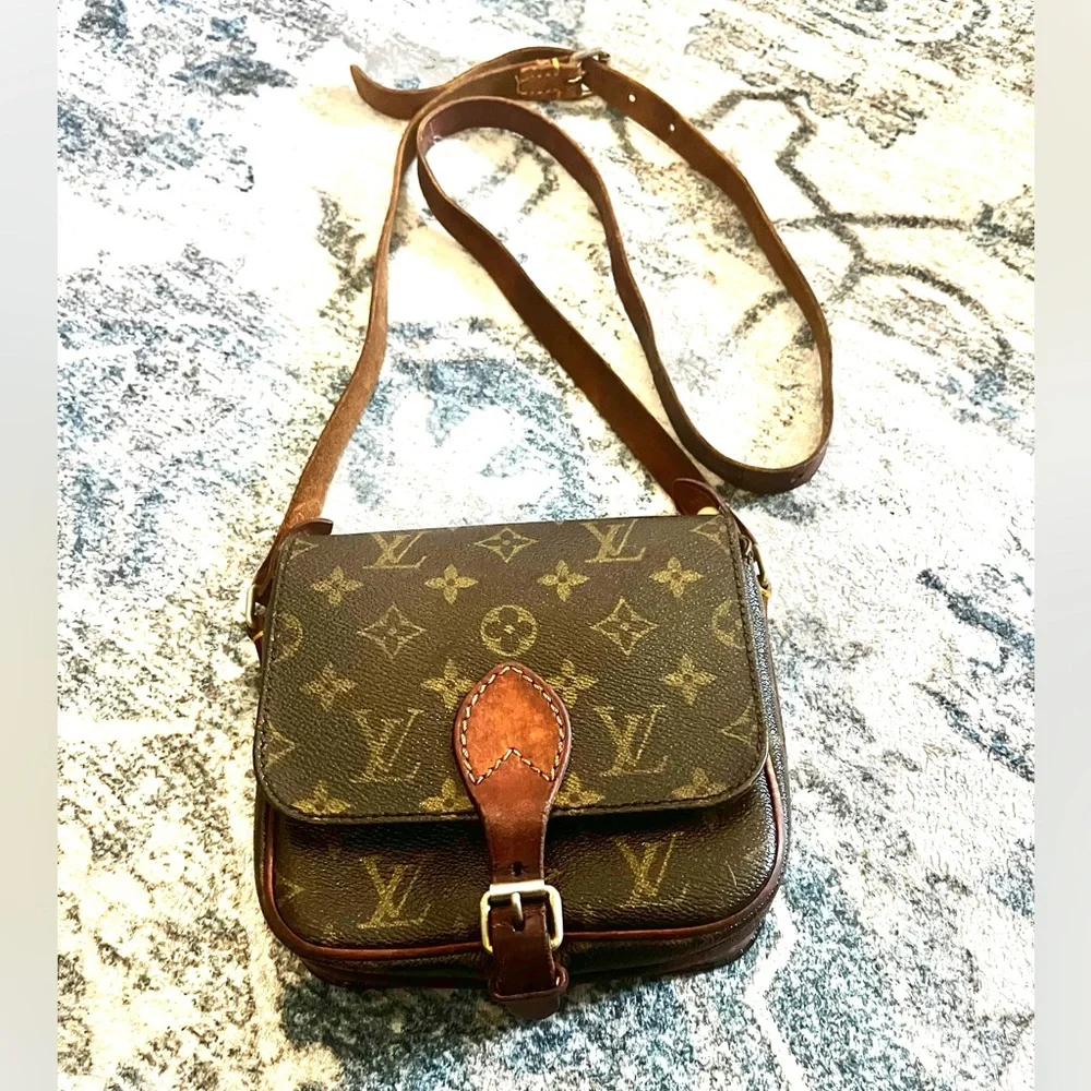 LOUIS VUITTON Vintage 1988 Monogram Canvas Cartouchiere PM Bag RARE 🔥 - Picture 2 of 7